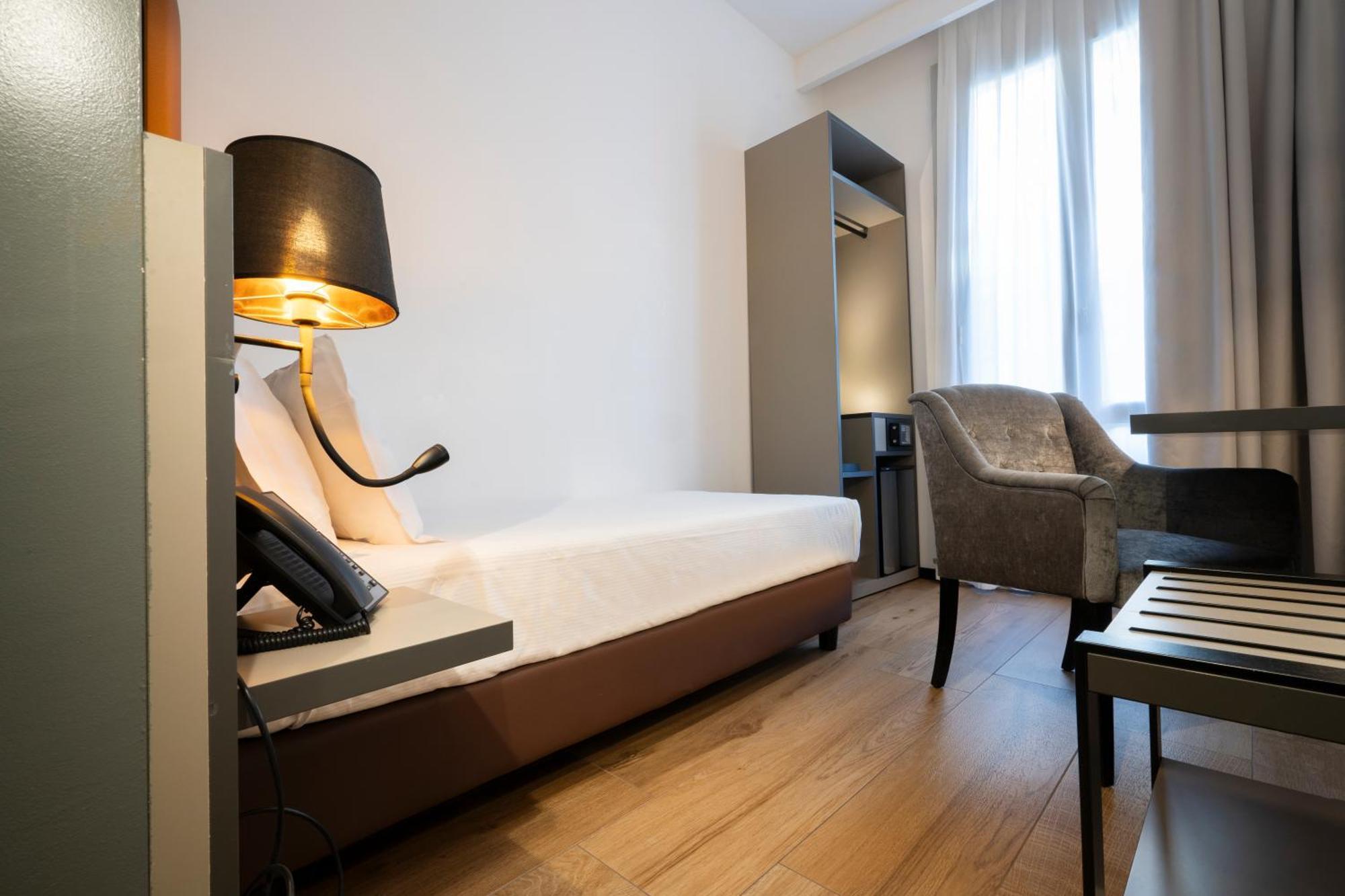 London Hotel Milaan Buitenkant foto